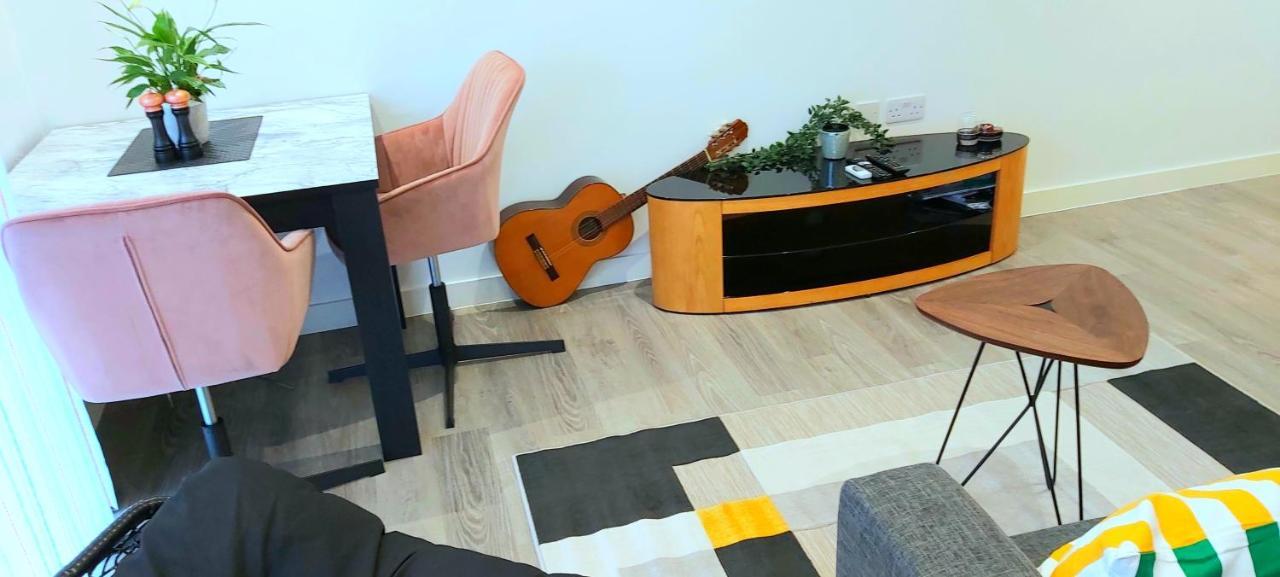 Lovely Studio Apartment Sheffield City Centre - Netflix, Wifi, Digital Tv Bagian luar foto