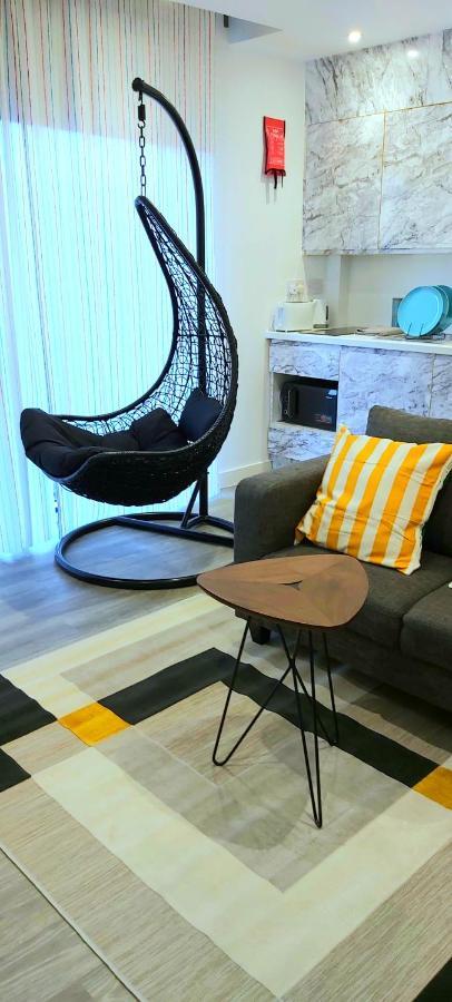 Lovely Studio Apartment Sheffield City Centre - Netflix, Wifi, Digital Tv Bagian luar foto