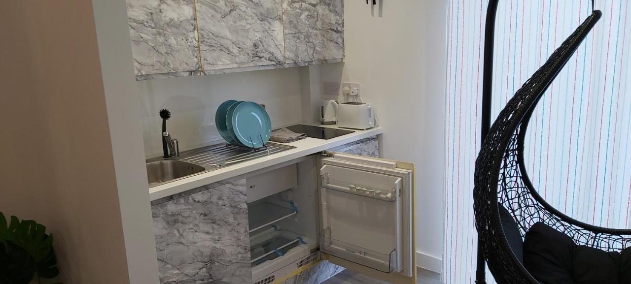 Lovely Studio Apartment Sheffield City Centre - Netflix, Wifi, Digital Tv Bagian luar foto
